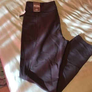 NWT - VS sport total knock out tights (w/ pockets)